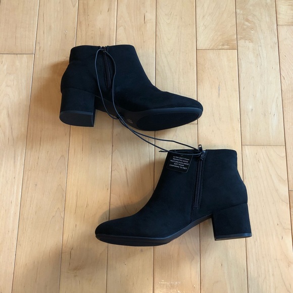 NWT Black Booties with Black Heel - Picture 6 of 6